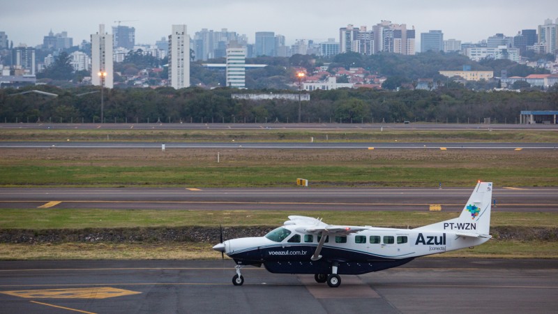 Cessna Grand Caravan decolou de Porto Alegre às 9h - Foto: Felipe Dalla Valle/Palácio Piratini