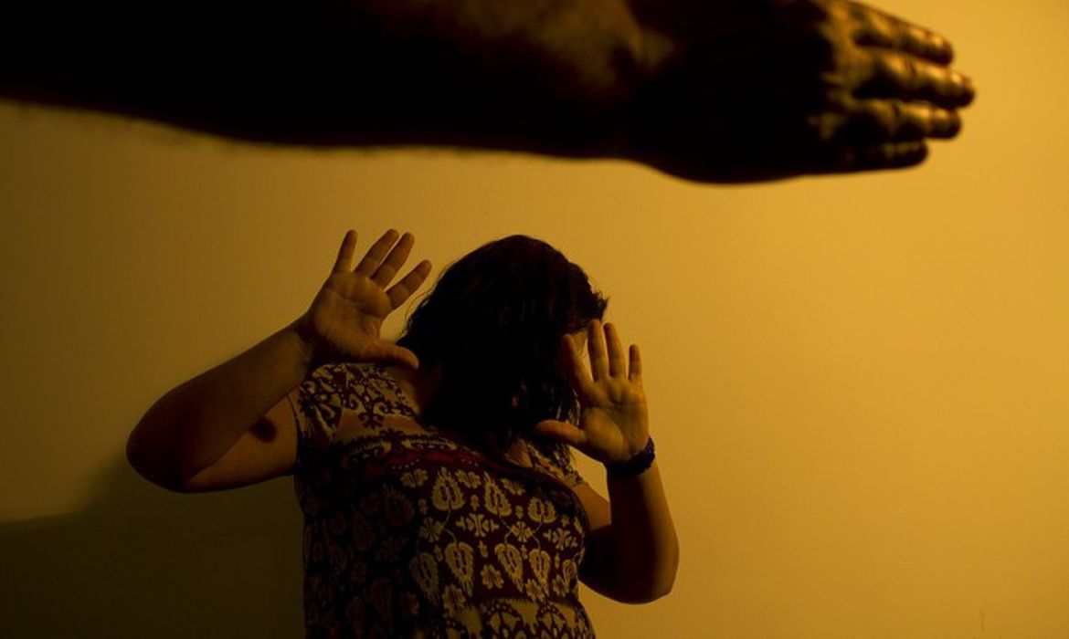 Mais de 17 milhões de mulheres brasileiras sofreram violência física, psicológica ou sexual entre agosto de 2020 e julho de 2021 Foto: Marcos Santos/USP