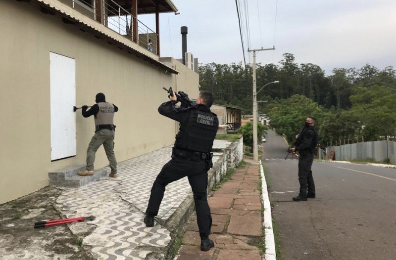 Foram cumpridos 31 mandados judiciais em Porto Alegre, Gravataí, São Leopoldo e Tramandaí Foto: Jorge Felipe/Polícia Civil