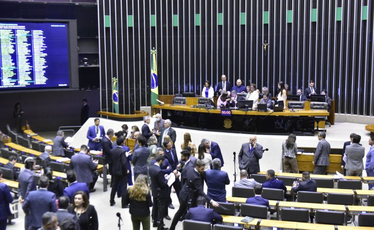 O novo marco fiscal extinguirá o teto federal de gastos que vigorava desde 2016. Foto: Zeca Ribeiro/Câmara dos Deputados