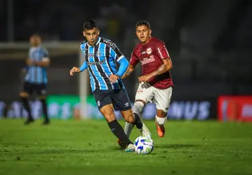 Mesmo com a derrota, o Grêmio permanece em 3º na tabela de classificação. (Foto: Lucas Uebel/Grêmio FBPA)