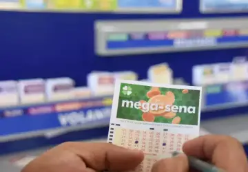 A aposta mínima, com seis números, custa R$ 5 Foto: Agência Brasil