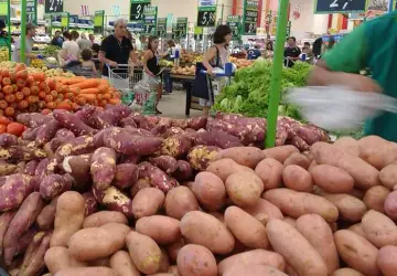 Preços dos alimentos tiveram alta em março, mas em menor dimensão do que em fevereiro Foto: Helena Pontes/Agência IBGE Notícias