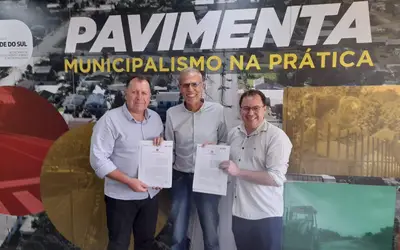 Prefeitos de Paverama e Fazenda Vilanova assinam convênio do Programa Pavimenta RS