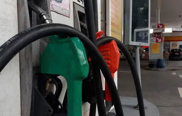 Puxada pela alta da gasolina, prévia da inflação oficial do País sobe para 0,35% em setembro